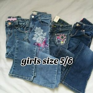 4 pairs of jeans